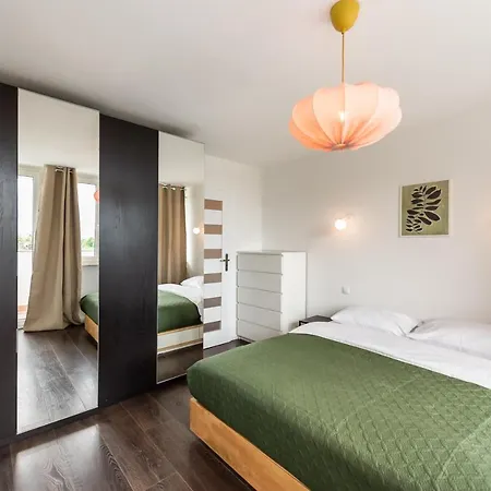 Apartament Saska Kępa *